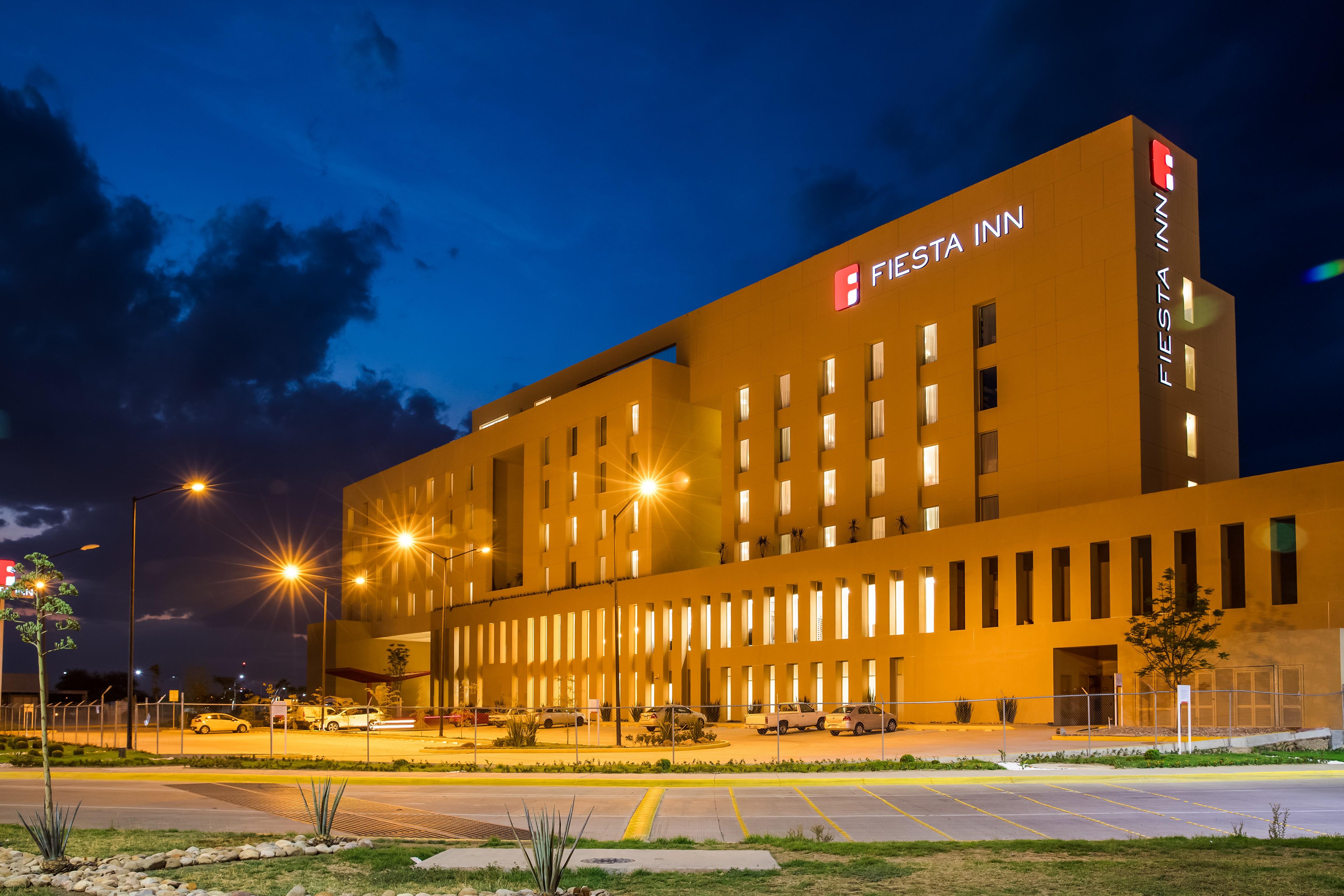 Fiesta Inn Silao Puerto Interior Exteriér fotografie