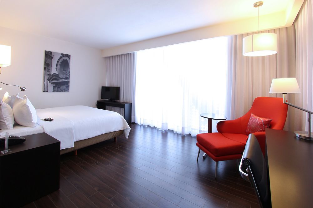 Fiesta Inn Silao Puerto Interior Exteriér fotografie